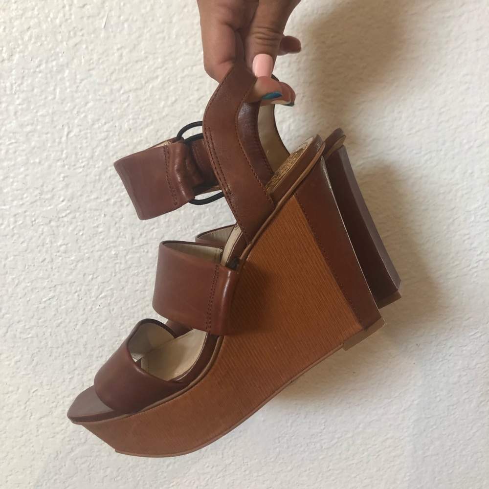 Vince Camuto brown leather platforms size 7.5